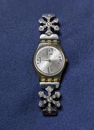 Часы наручные swatch с камешками1 фото
