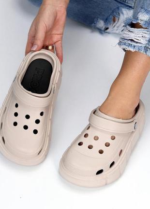 Невероятно удобные бежевые кроксы crocs - выбери себе оттенок по душе 😻4 фото