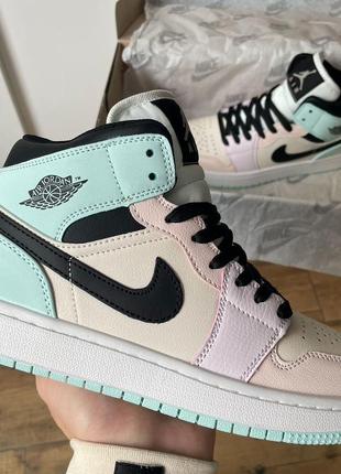 Женские кроссовки jordan 1 high люкс качество