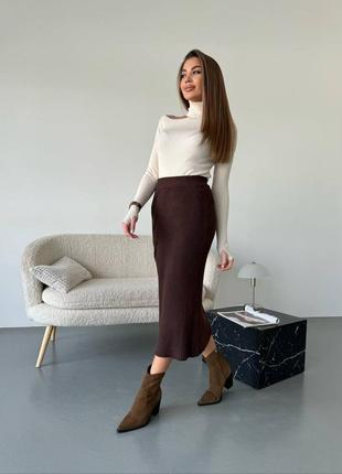 Вязаная юбка прямого кроя с плетением меди2 фото