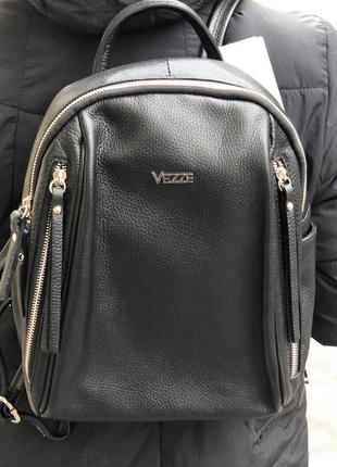 Итальянский кожаный рюкзак черный женский vezze1 фото