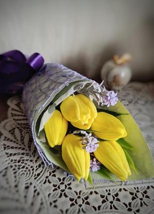Букет тюльпанів з мила ручної роботи2 фото