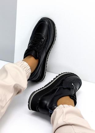 Модные черные кожаные женские кроссовки натуральная кожа на утолщенной подошве8 фото