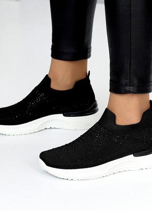 Чорні легкі текстильні жіночі кросівки у стразах на білій підошві колір на вибір6 фото