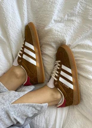 Кроссовки adidas gazelle × gucci caramel7 фото