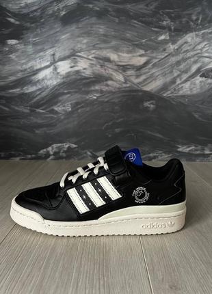 Кросівки adidas forum low gz22054 фото