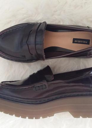 Очень крутые лоферы pull&bear