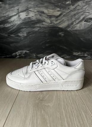 Кроссовки adidas originals rivalry low w white fv4225