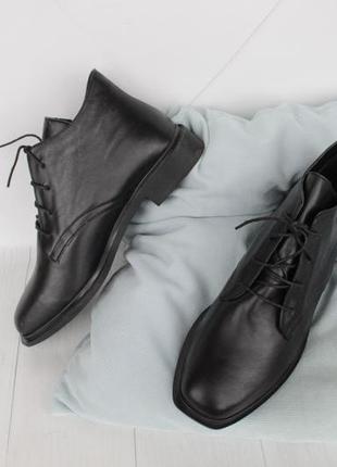 Демисезонные кожаные ботинки, ботильоны 40 размера1 фото