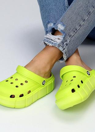 Невероятно удобные яркие салатовые кроксы crocs - выбери себе оттенок по душе 😻6 фото