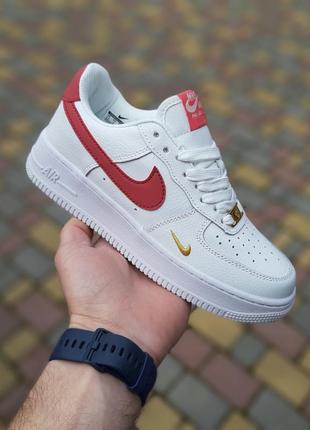 Женские кроссовки nike air force 1 lv 8 af1'82 белые с красным скидкой sale &lt;unk&gt; smb8 фото