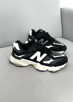 Жіночі кросівки new balance 9060 black white нью беланс чорного з білим кольорів