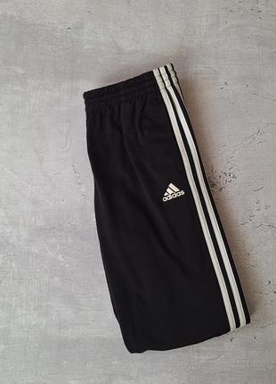 Спортивные штаны adidas