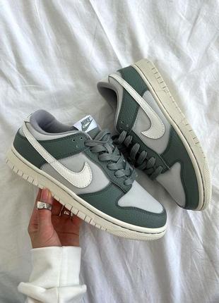 Стильные женские кроссовки nike dunk low mica green графитово-зелёные