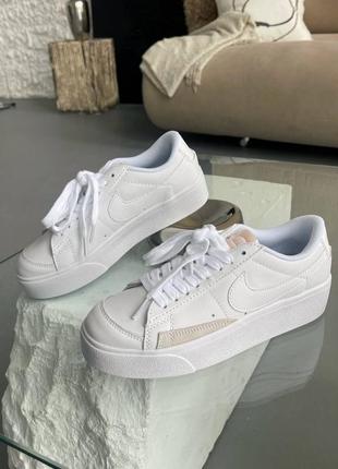 Кросівки nike blazer low platform white