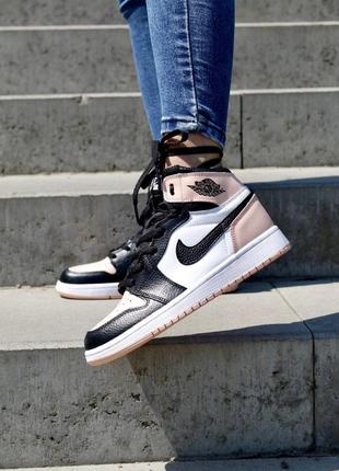 Кроссовки женские nike