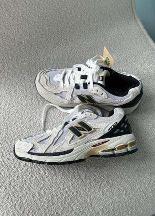 Кроссовки The New Balance 550 Keeps It Simple In "logo Grey"