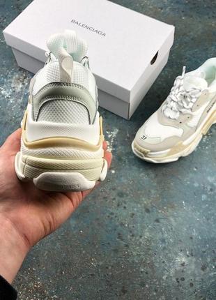 Жіночі кросівки balenciaga triple s2 фото