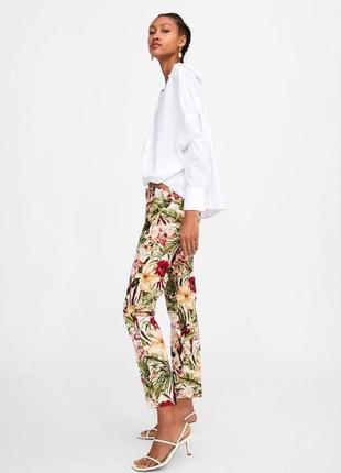 Чудесные брюки с растительным принтом от zara2 фото