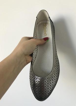 Жіночі туфлі