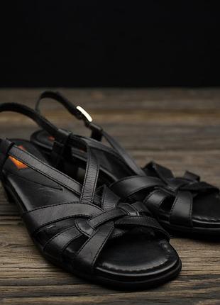 Женские кожаные босоножки  andre р-36