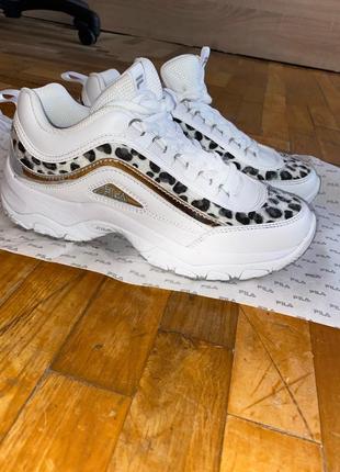 Оригинальные кроссовки fila. леопард