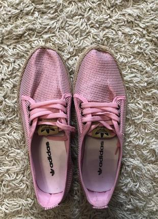 Оригинальные блестящие кеды adidas