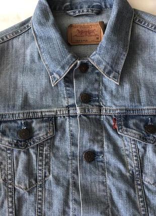 Джинсовка levi’s. оригинал.2 фото