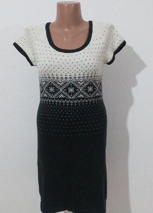 Трикотажна сукня осінь - весна