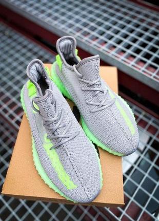 Мужские кроссовки  adidas yeezy boost 350 v2 "wolf grey/green glow"2 фото