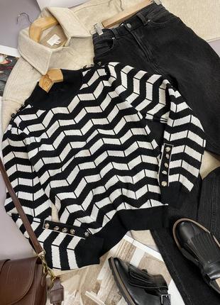Черно-белый свитер, размер xs-s6 фото