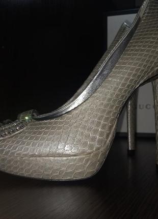 Туфлі зі шкіри пітона roger vivier4 фото