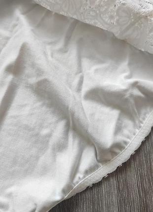 Красивый кружевной боди комбидресс