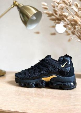 Мужские кроссовки nike air vapormax plus "black/gold9 фото