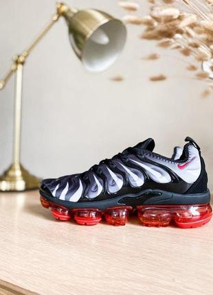 Мужские кроссовки nike air vapormax plus "red/black/white"1 фото