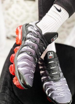 Мужские кроссовки nike air vapormax plus "red/black/white"5 фото