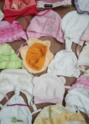Шапочки, пінетки, носочки для малюків5 фото