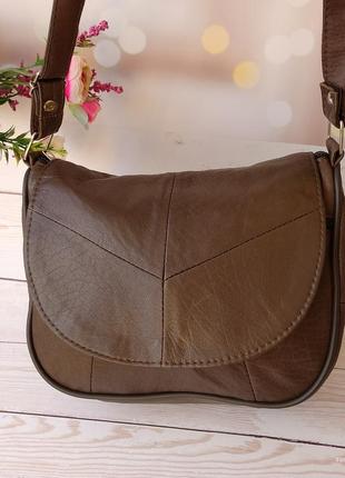 Жіноча сумка динара - сумка з натуральної шкіри.  колір - сепія, коричневий  розміри:  22 см*18 см*8