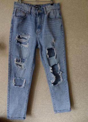 Крутезные рваные джинсы мом фирма momokrom размер 42-44