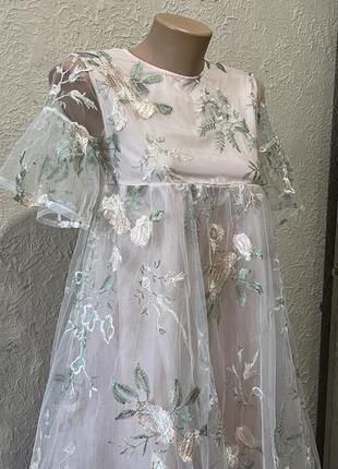 Шикарное платье с вышивкой / нежное платье розовое / пышное платье с вышивкой / пышное платье в цветочный принт / пудровое платье в цветочек2 фото