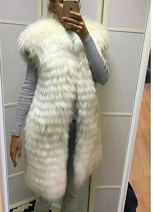 Жилет из меха енота