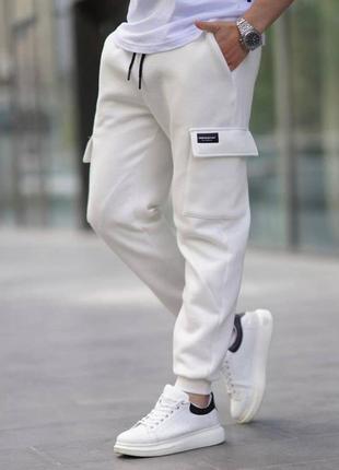 Трендовые мужские брюки карго теплые на флисе с боковыми карманами