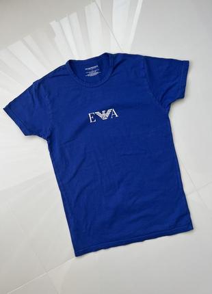 Футболка armani