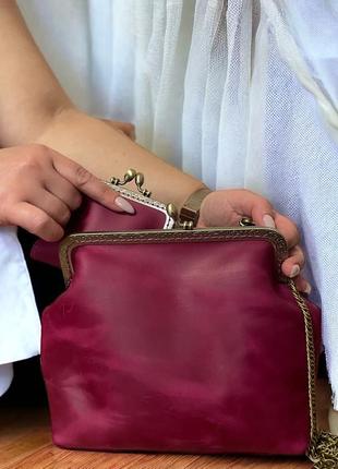Женская кожаная сумка с фертуаром цвета фуксия5 фото