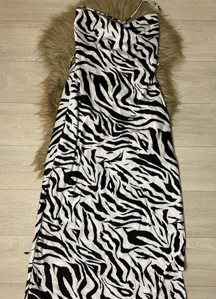Шикарное атласное платье в принте зебра3 фото