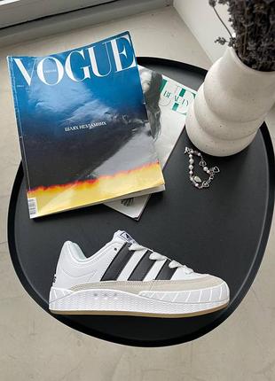 Кроссовки унисекс ad adimatic белые