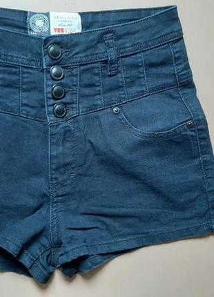 Темно синие  джинсовые шорты