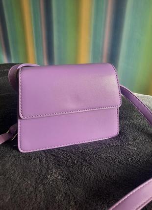 Нова сумочка клатч крос боді від sinsay  гарного бузкового кольору2 фото