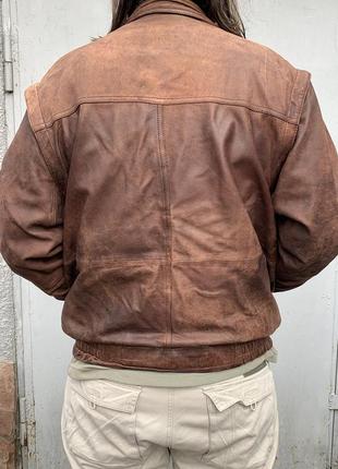 Винтажная кожаная куртка жилетка4 фото