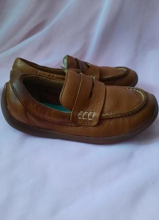 Дитячі шкіряні туфлі мокасини clarks p.29